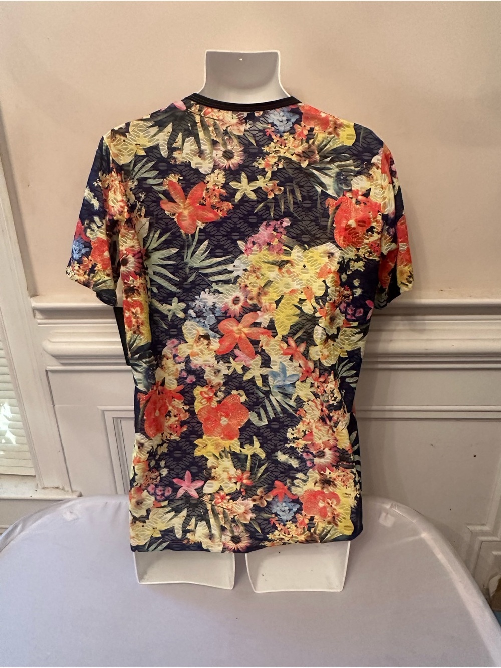 Multi color Floral Short Sleeve Men’s crew neck